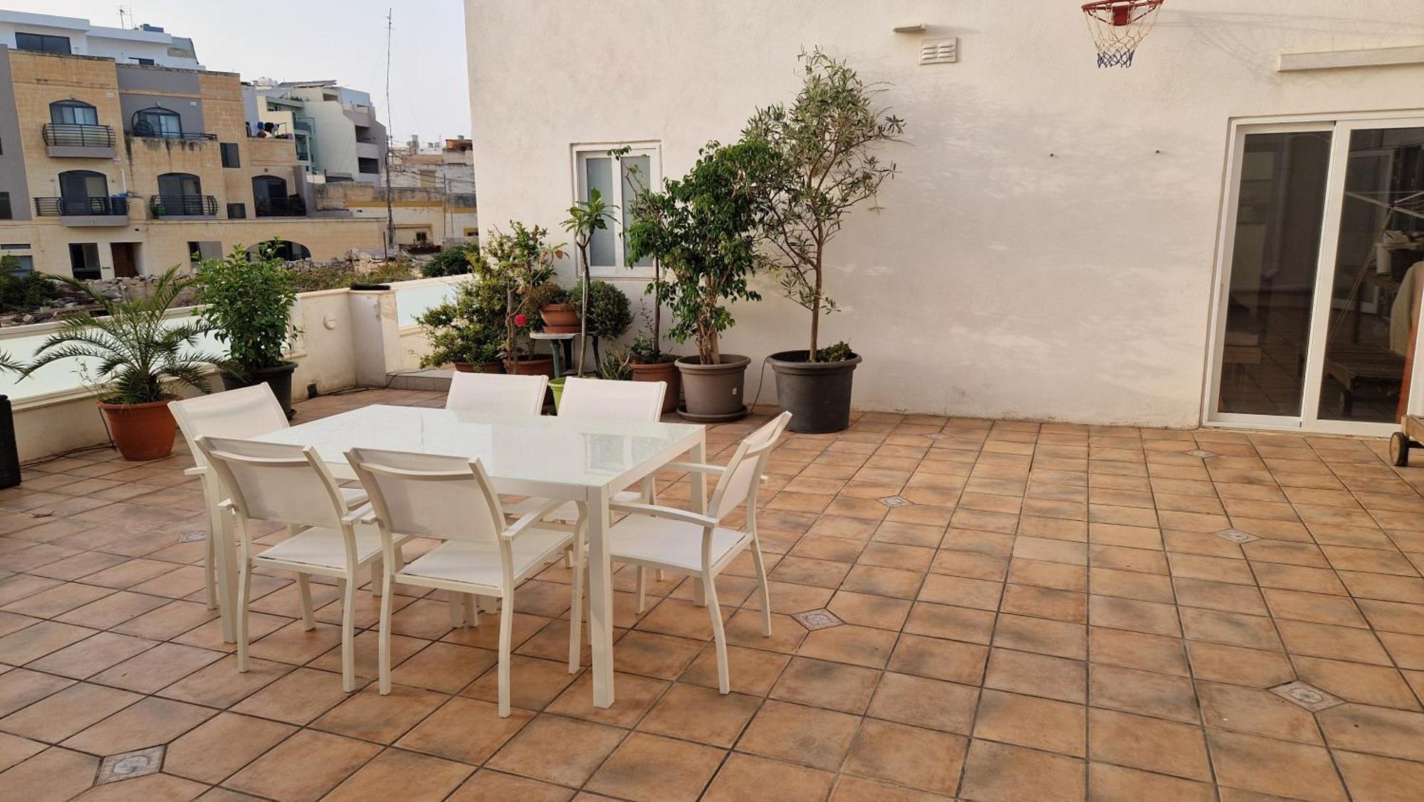 Carousel Apartments Qrendi Room photo