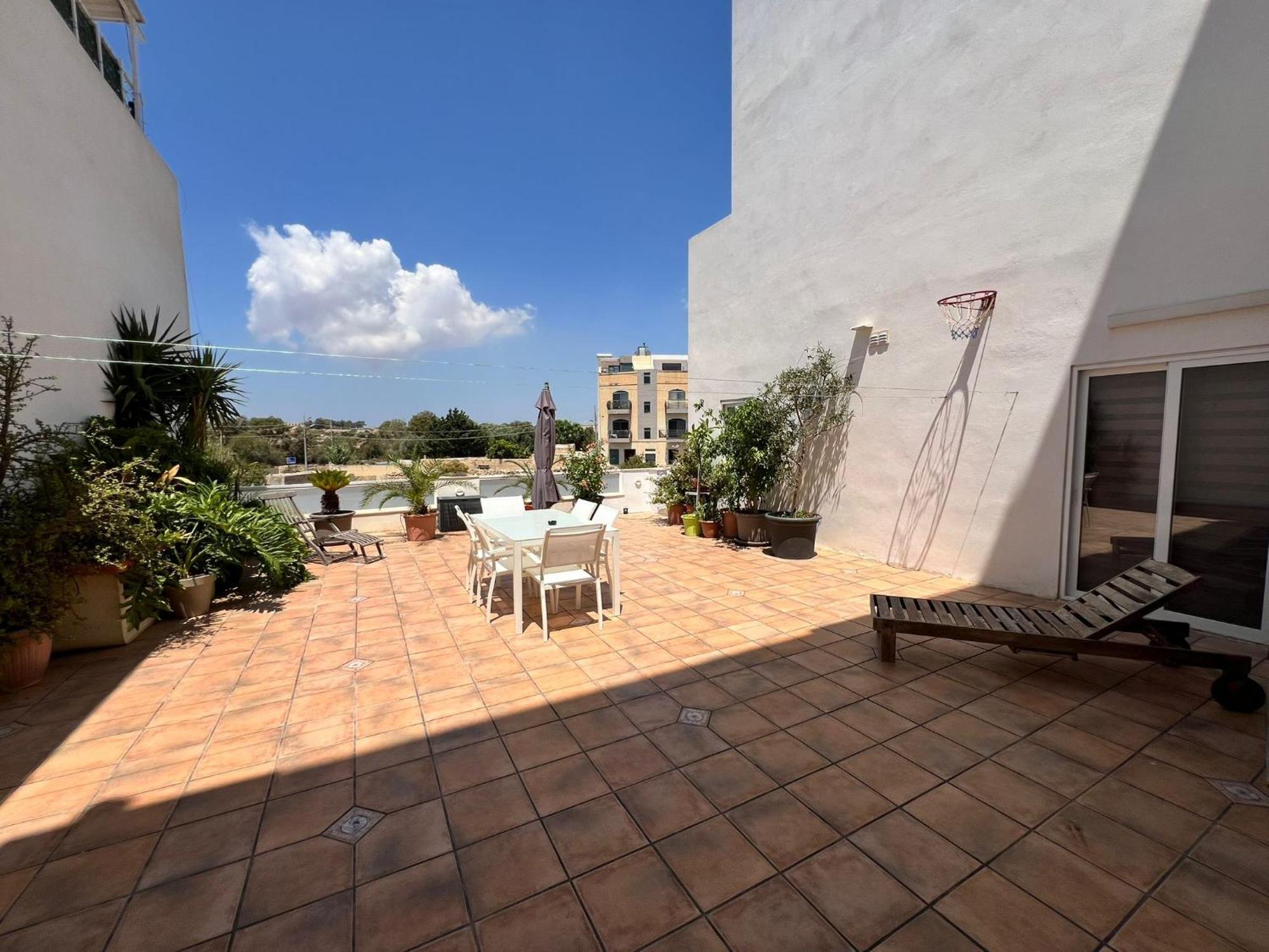 Carousel Apartments Qrendi Exterior photo